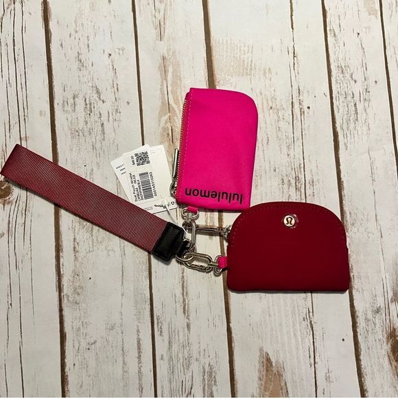 Accessories - NWT Lululemon Dual Pouch Wristlet Sonic Pink/Pomegranate